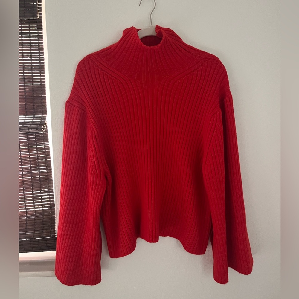 NWT H&M Red Turtleneck Sweater Size Medium